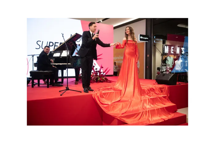 Supernova, Grand Opening