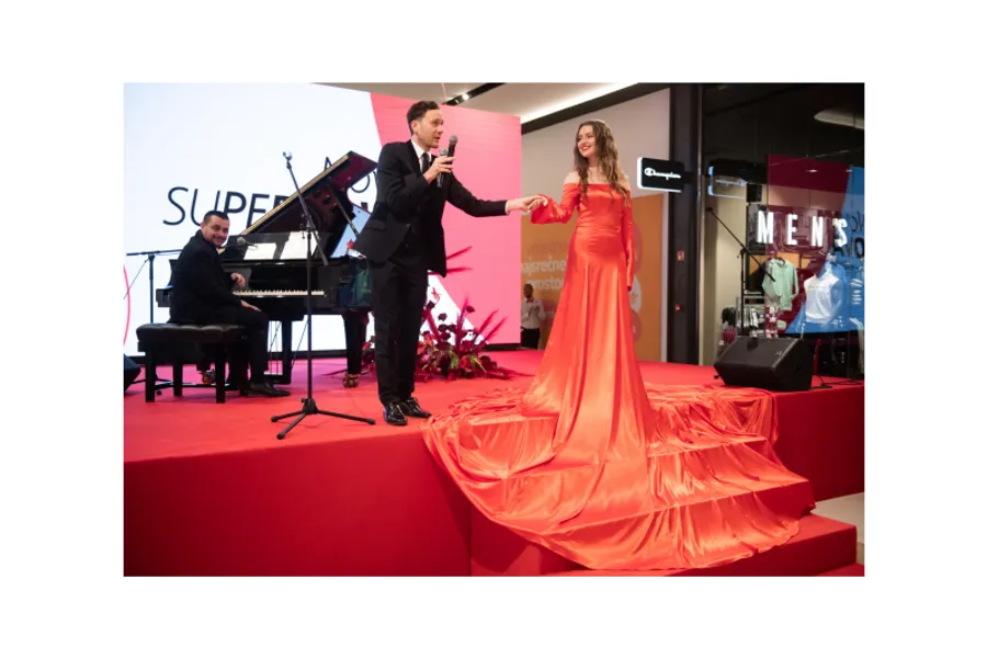Supernova, Grand Opening – slika 2